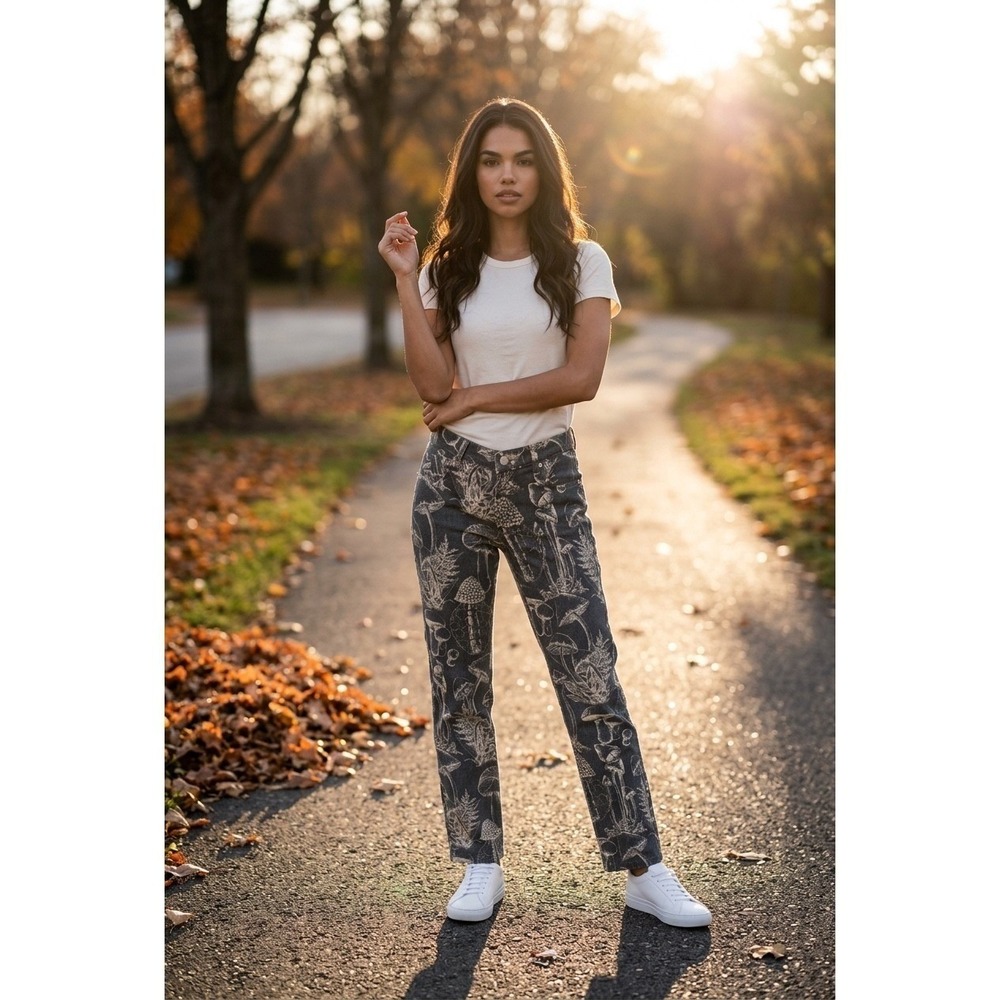 BDG Urban Outfitters Mushroom Print Straight Leg Jeans Grey Botanical Nature 29